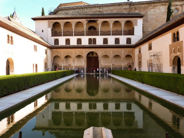 Dans les palais Nasrides, dans l'Alhambra à Grenade