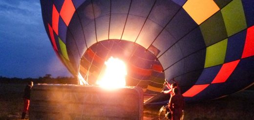 Les préparatifs du survol en montgolfière