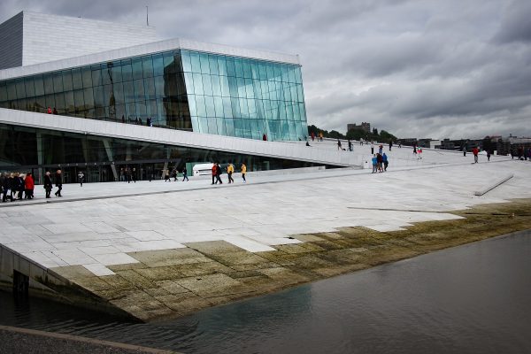 Visiter l'opéra d'Oslo : un bâtiment à l'architecture moderne !