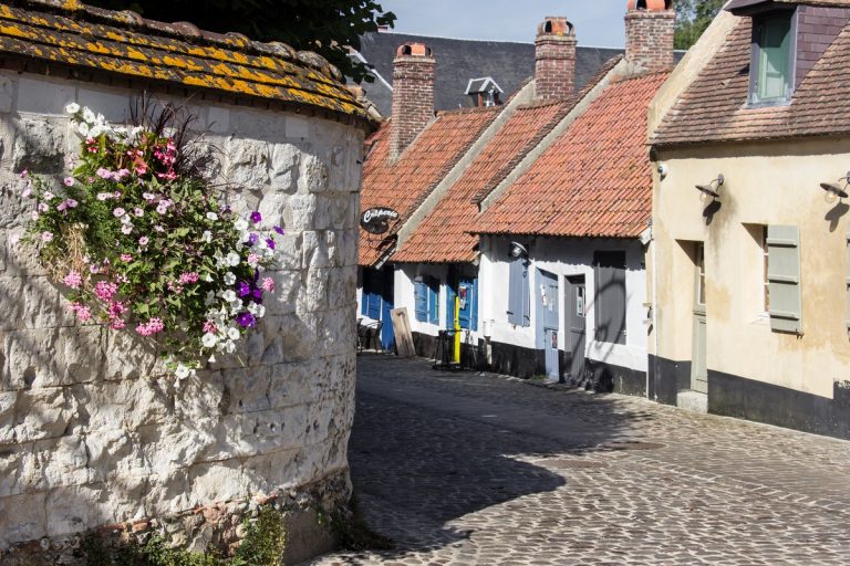 Visiter Montreuil sur Mer ville fortifiée
