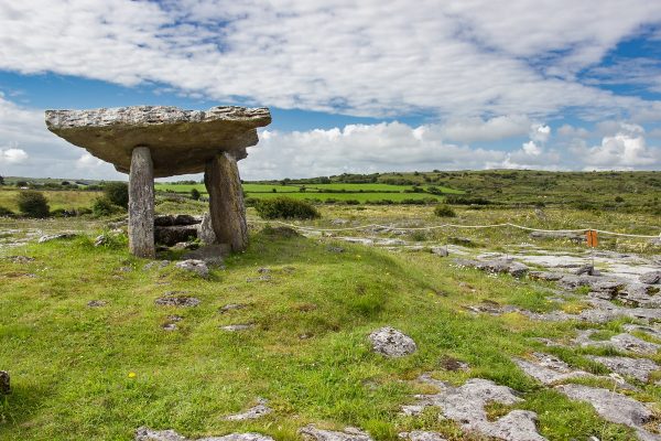 Le dolmen de Poulnabrone