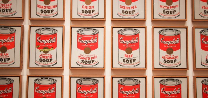 Les "32 boîtes de soupe Campbell's d'Andy Warhol au MOMA à New-York