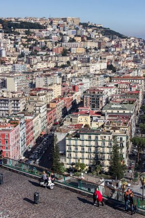 Panorama sur Naples depuis la via Orazio