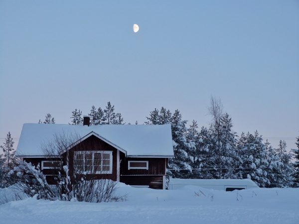 Un paysage d'hiver en Laponie