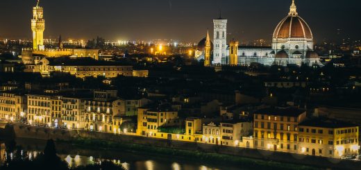Panorama sur Florence de nuit