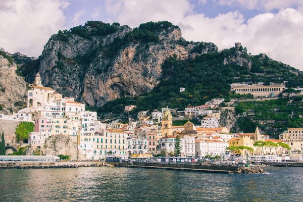 Visiter Amalfi : jolie ville emblématique de la Côte Amalfitaine