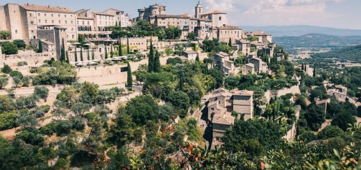 Gordes, village incontournable à visiter en Provence