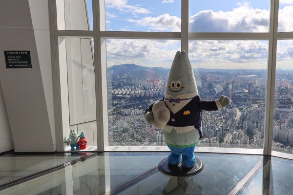 Mascotte de la Lotte Tower de Seoul