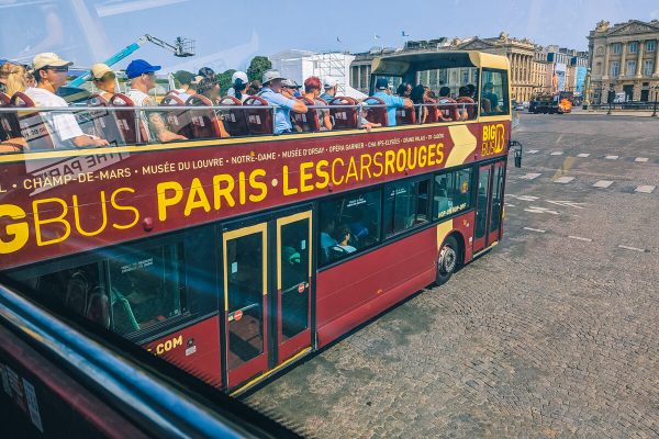 Bus touristique à Paris