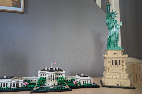 Comparaison en taille de Lego Architecture
